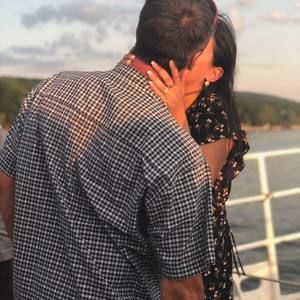 Meet your Posher, Carrie